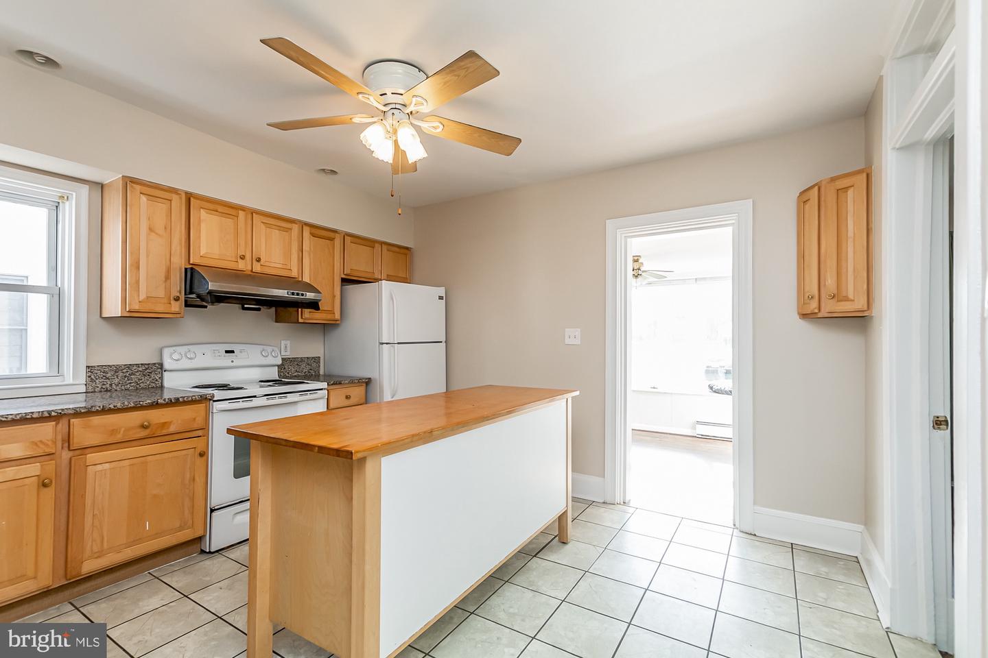 67 Burke Property Photo 31