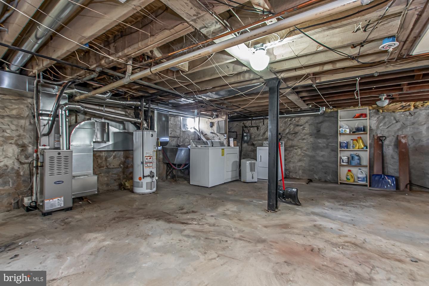 67 Burke Property Photo 35
