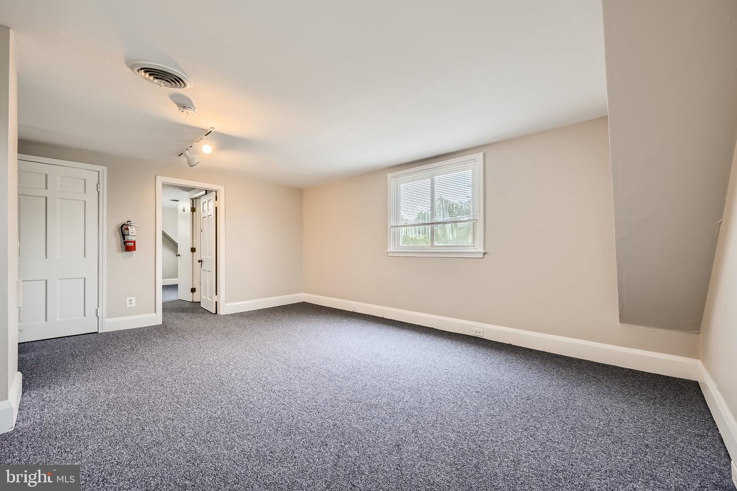 1805 E Joppa Rd Property Photo 18