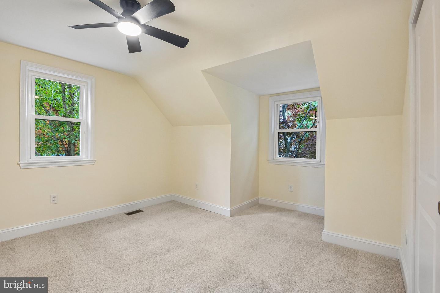 36 Wade Ave Property Photo 30