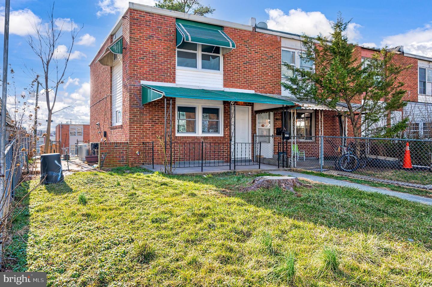 7923 Eastdale Rd Property Photo 1