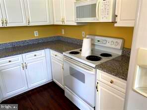 538 Rhapsody Ct #538 Property Photo 3