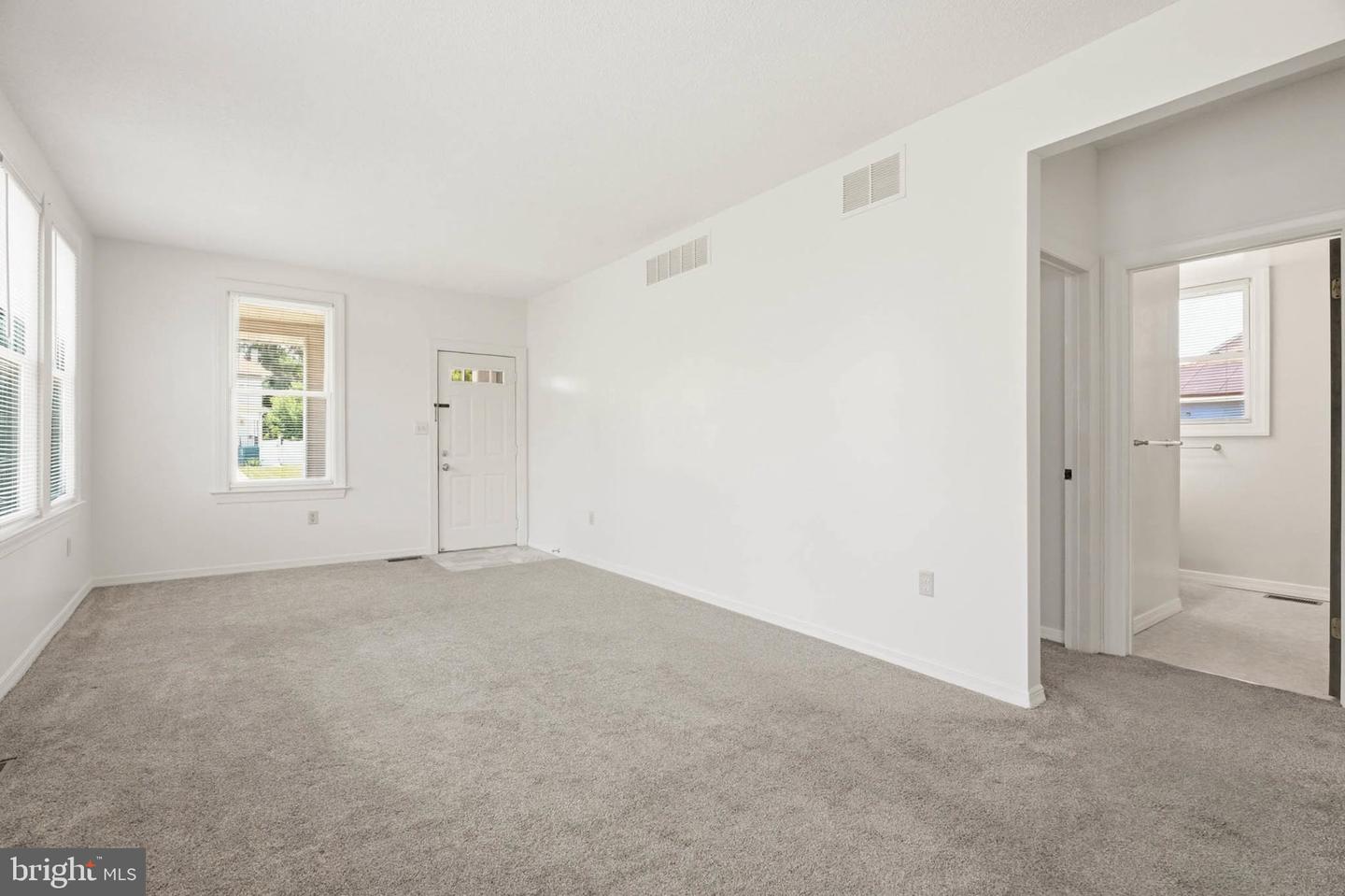 7322 Windsor Mill Rd Property Photo 5
