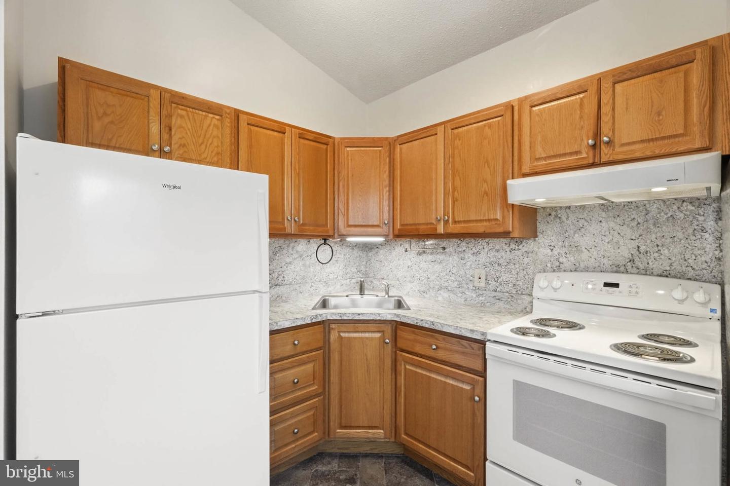 7322 Windsor Mill Rd Property Photo 8