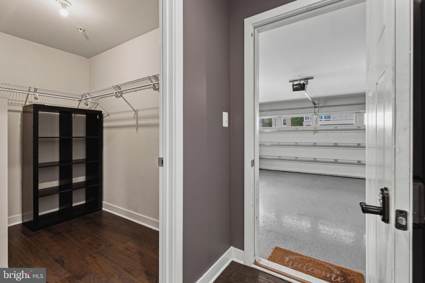 6300 Osterley St Property Photo 11