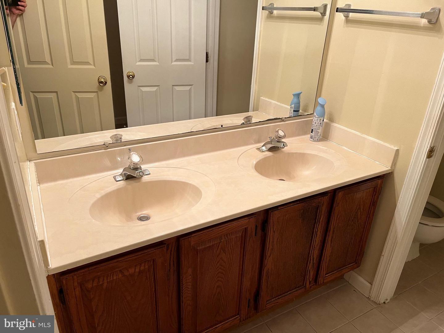 33 Hiddencreek Ct Property Photo 24