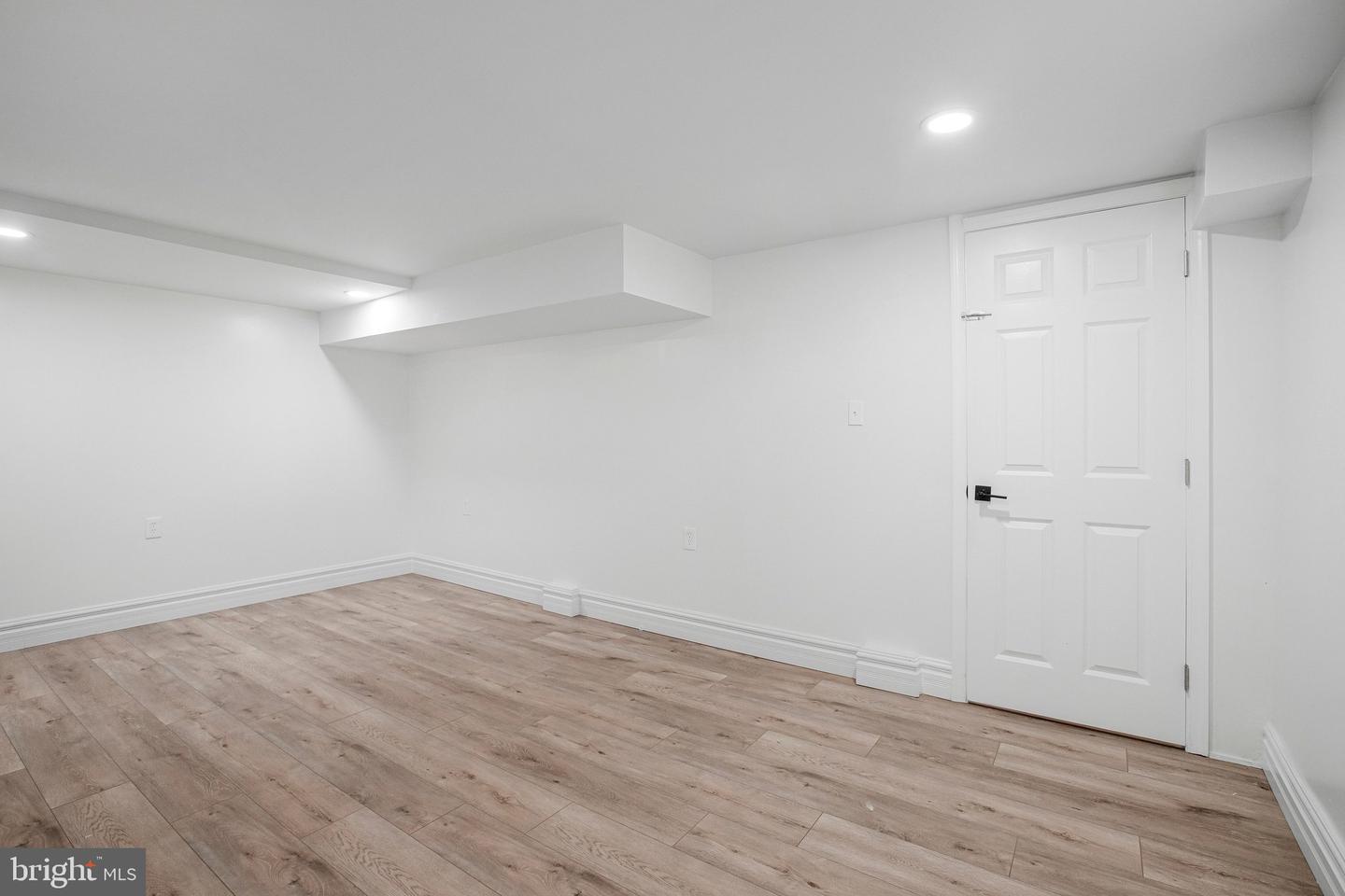 7144 Bexhill Property Photo 13