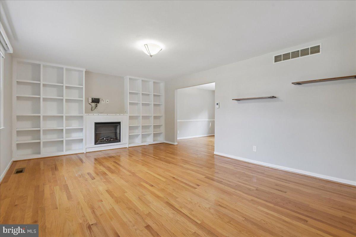 535 Dunkirk Rd Property Photo 3