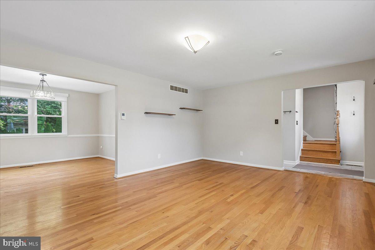 535 Dunkirk Rd Property Photo 5