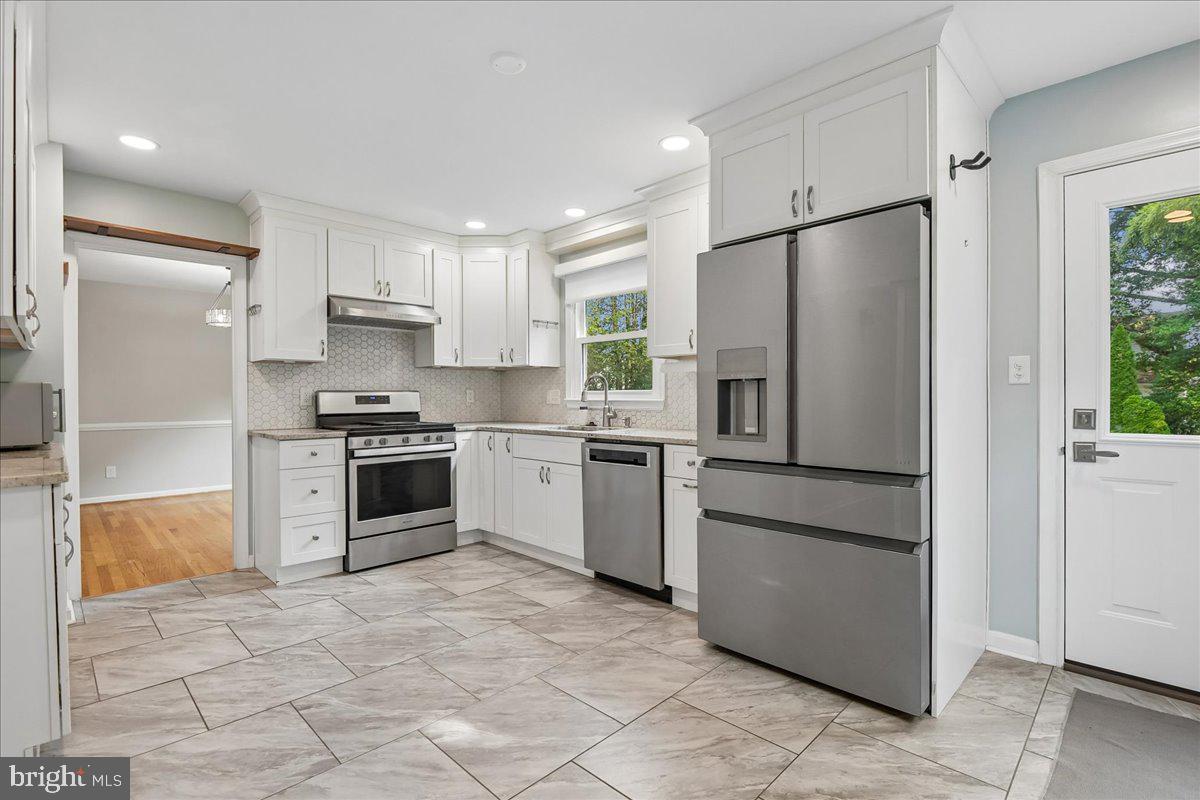 535 Dunkirk Rd Property Photo 10