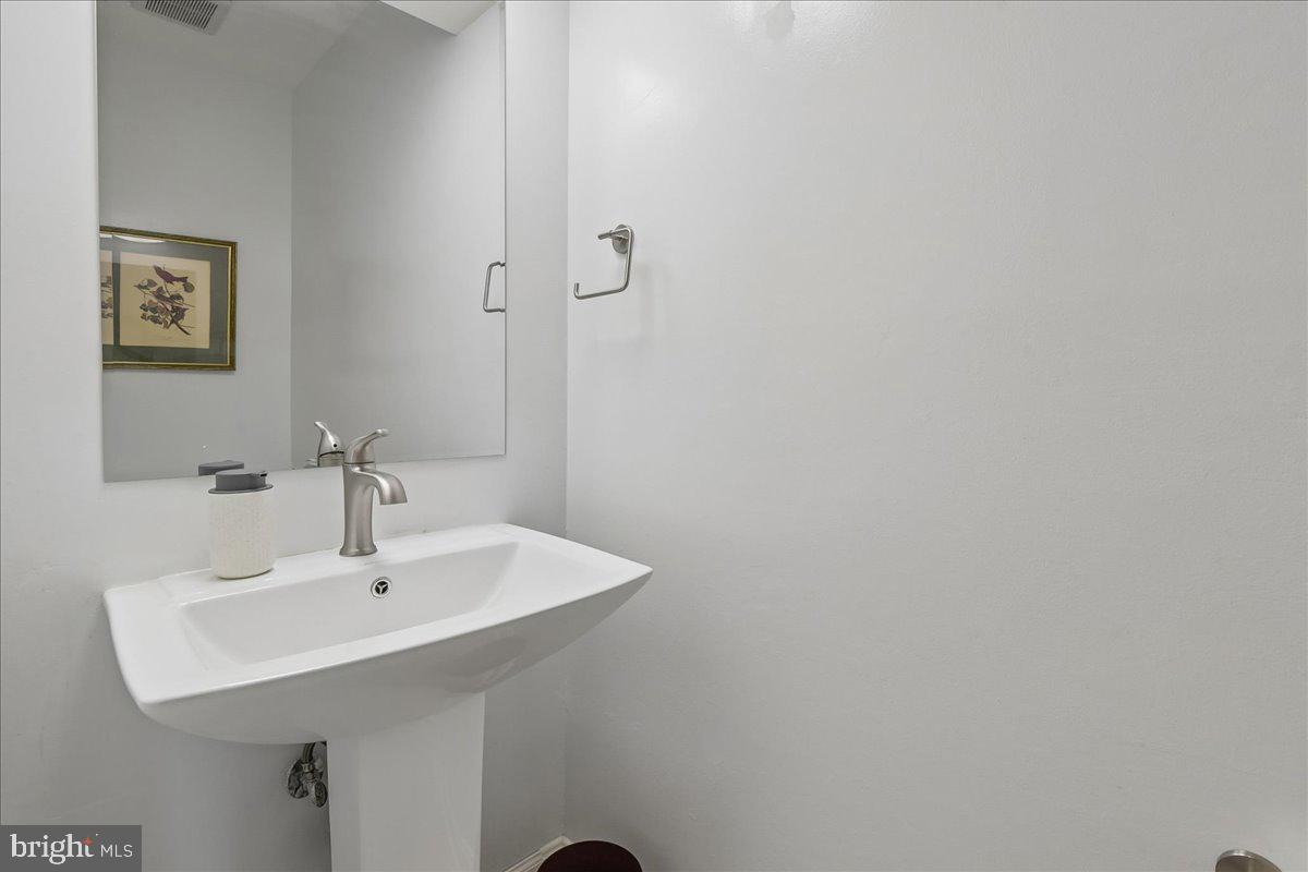 535 Dunkirk Rd Property Photo 12