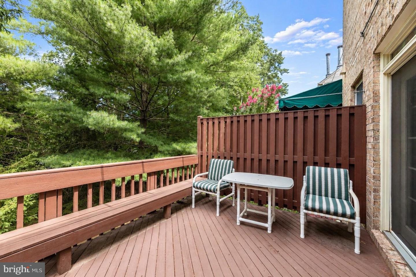 16 Hewetson Ct Property Photo 1
