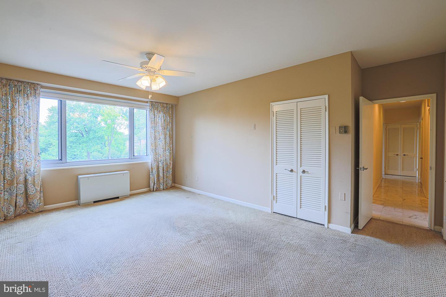 11 Slade Ave #308 Property Photo 21