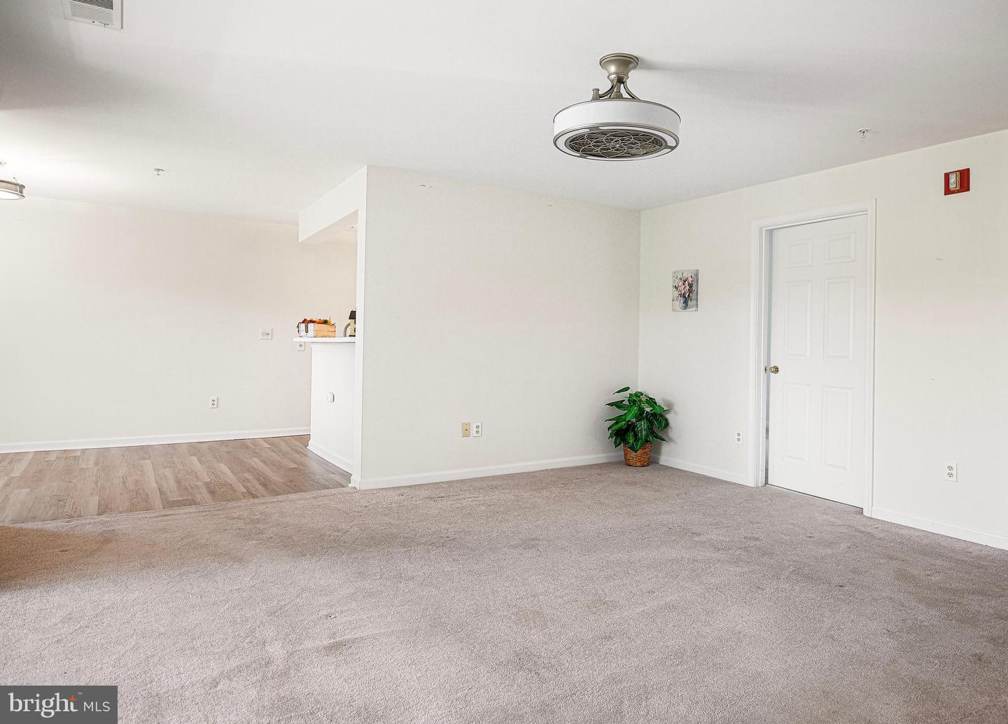 8809 Stone Ridge Cir #103 Property Photo 9