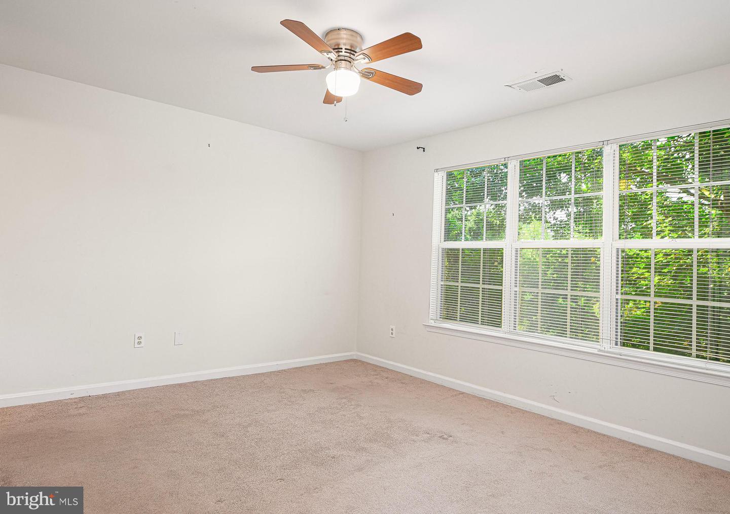 8809 Stone Ridge Cir #103 Property Photo 28