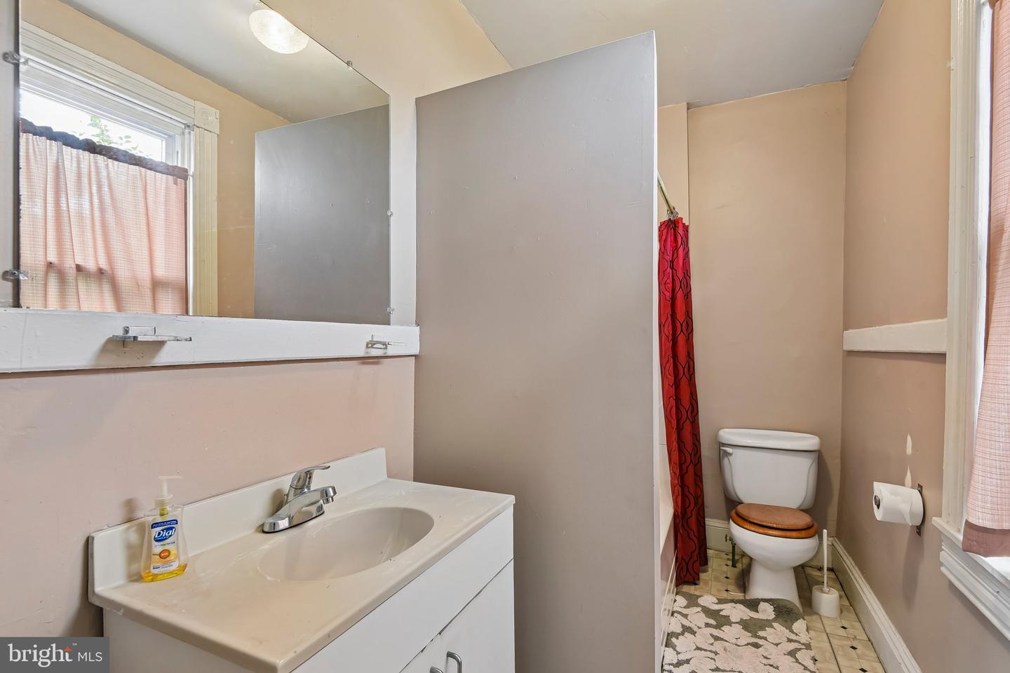 6500 Windsor Mill Property Photo 12