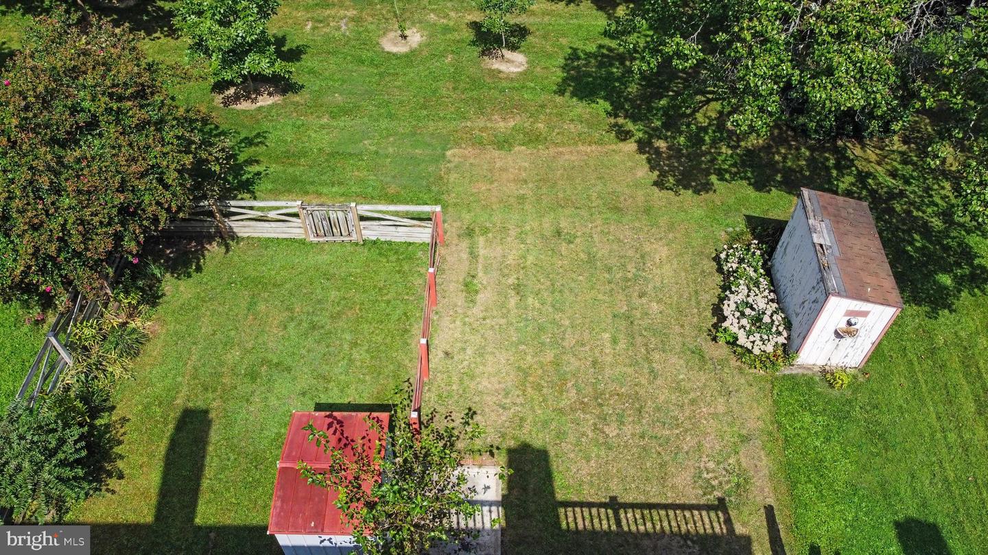 9121 Deviation Rd Property Photo 29