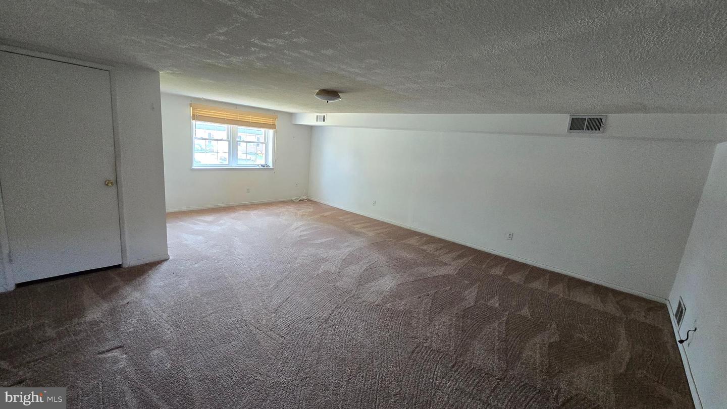 1016 Grovehill Rd Property Photo 35