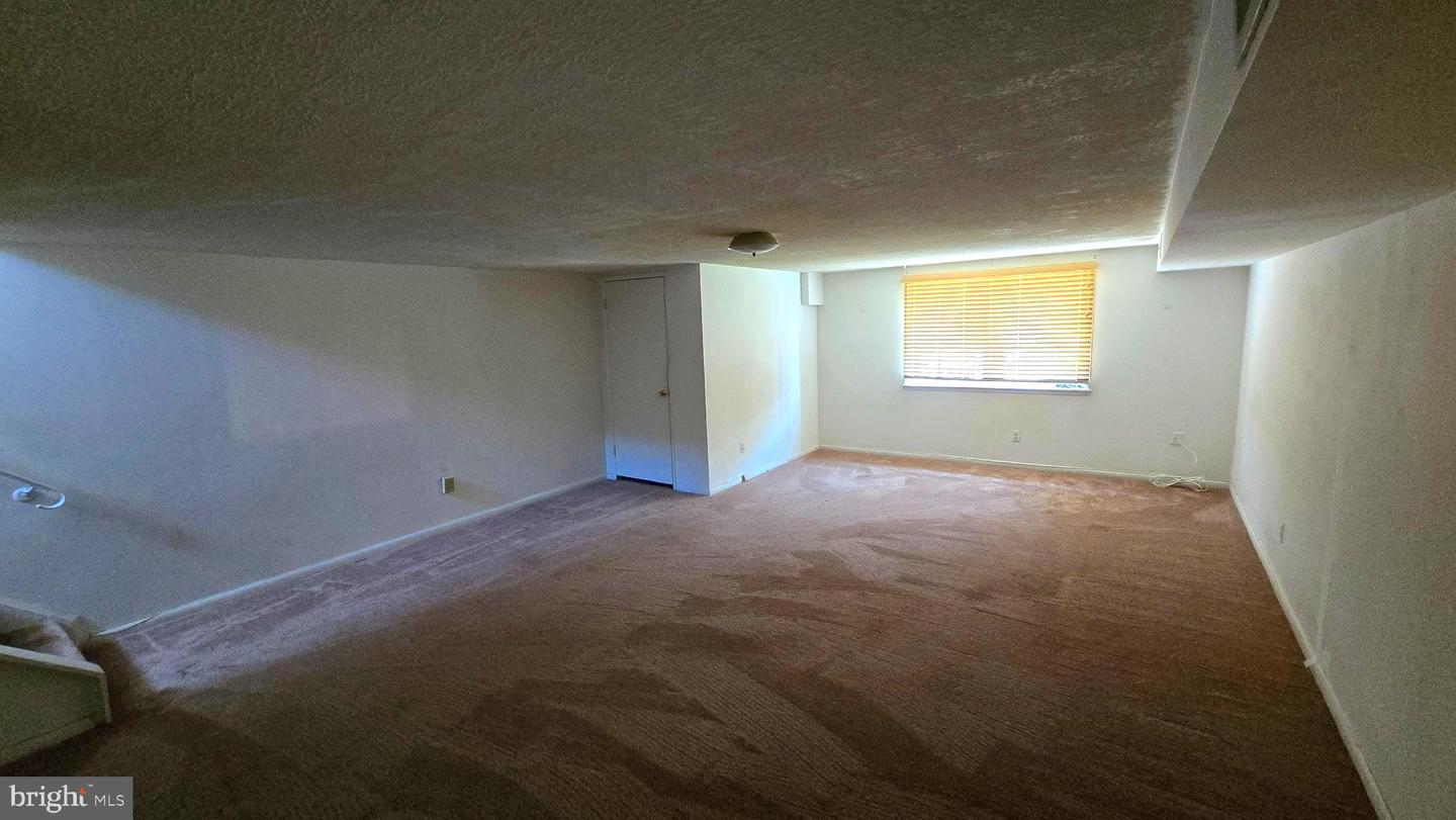 1016 Grovehill Rd Property Photo 38