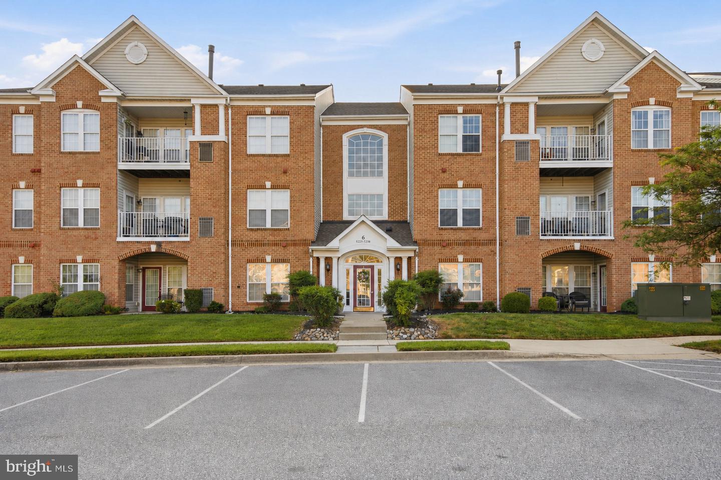 5234 Glenthorne Ct #5234 Property Photo 2