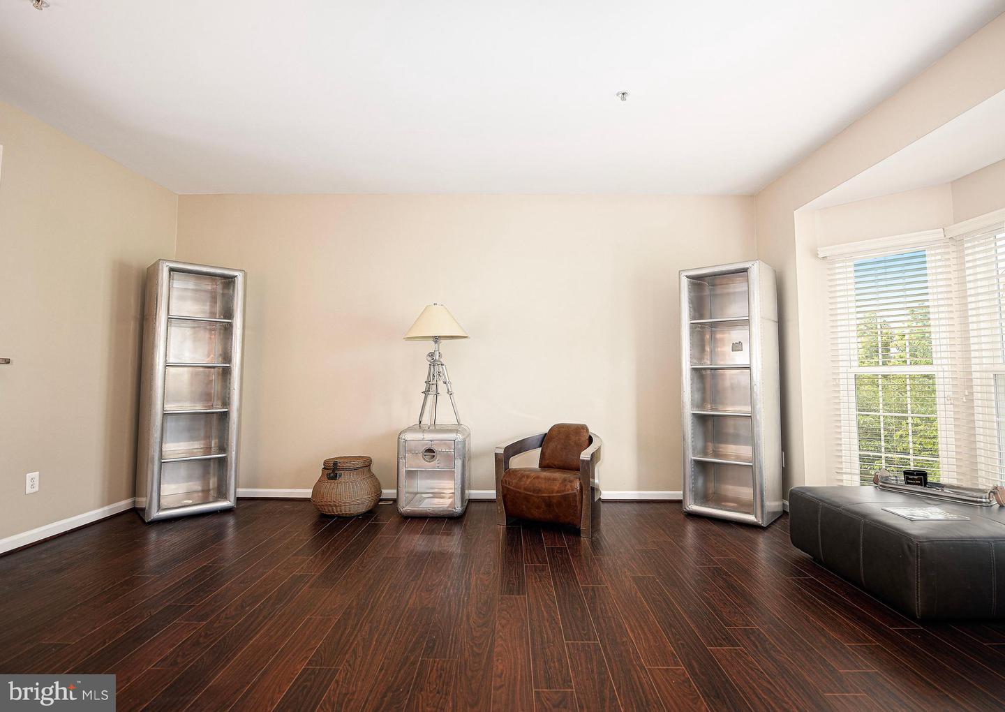 9745 Harvester Cir #9745 Property Photo 17
