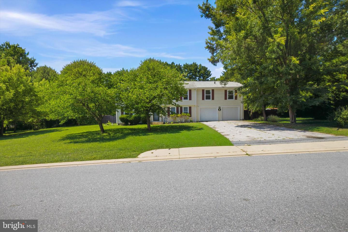 8 Sunnyking Dr Property Photo 1