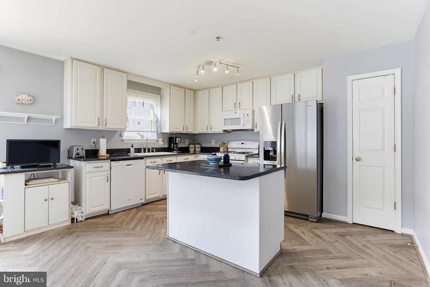 4607 Ashforth Way Property Photo 10