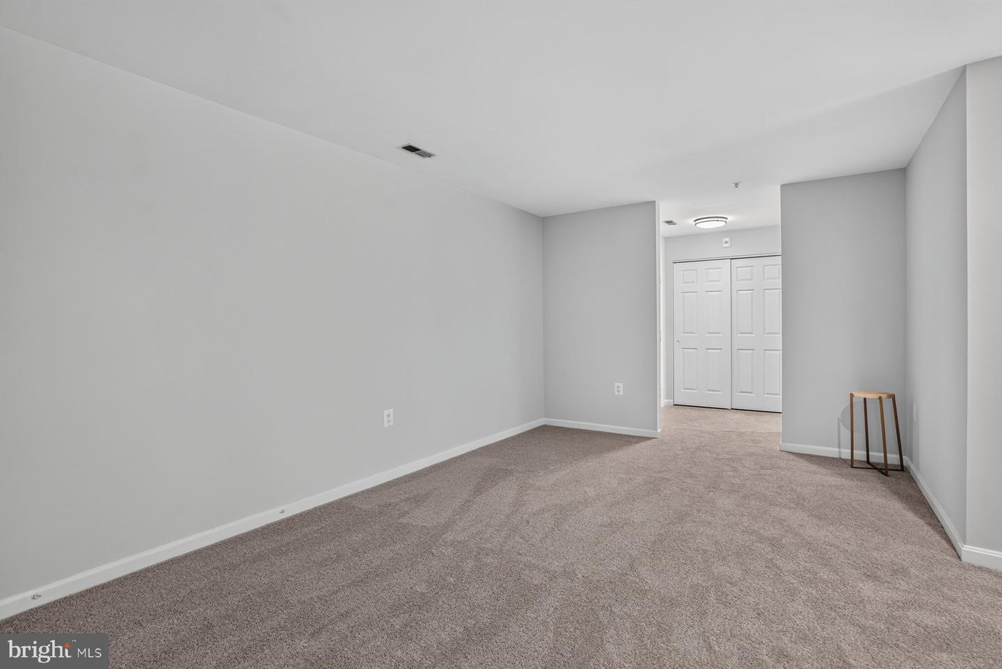 3905 Darleigh Rd #g Property Photo 4