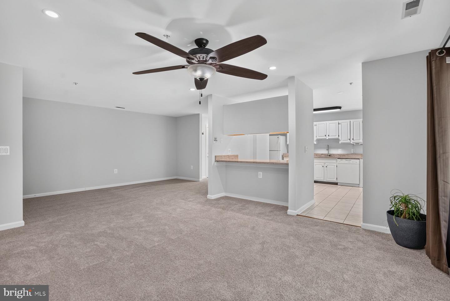 3905 Darleigh Rd #g Property Photo 6
