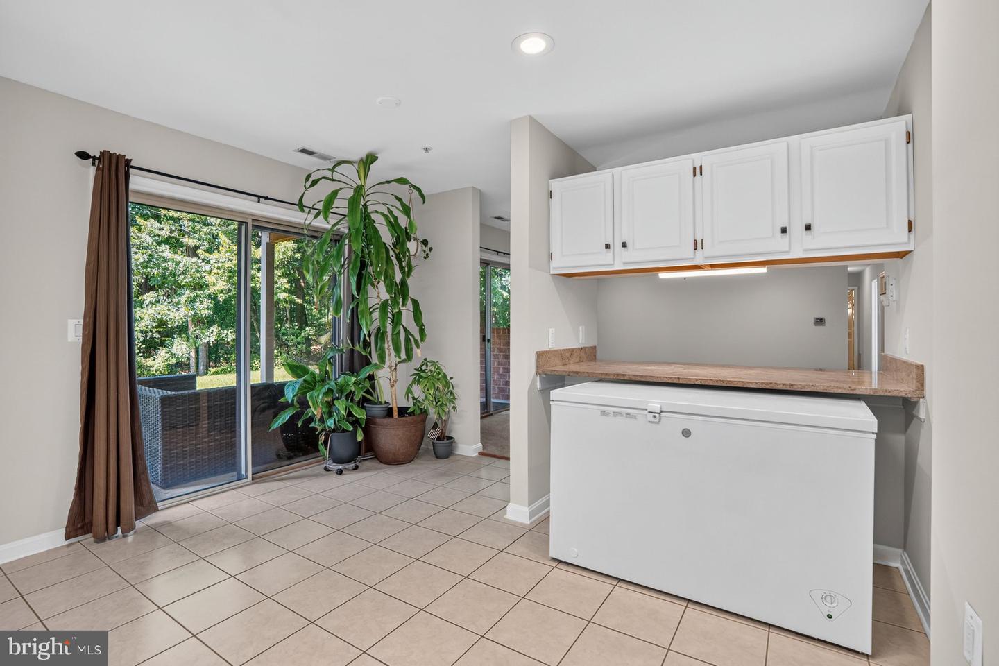 3905 Darleigh Rd #g Property Photo 11