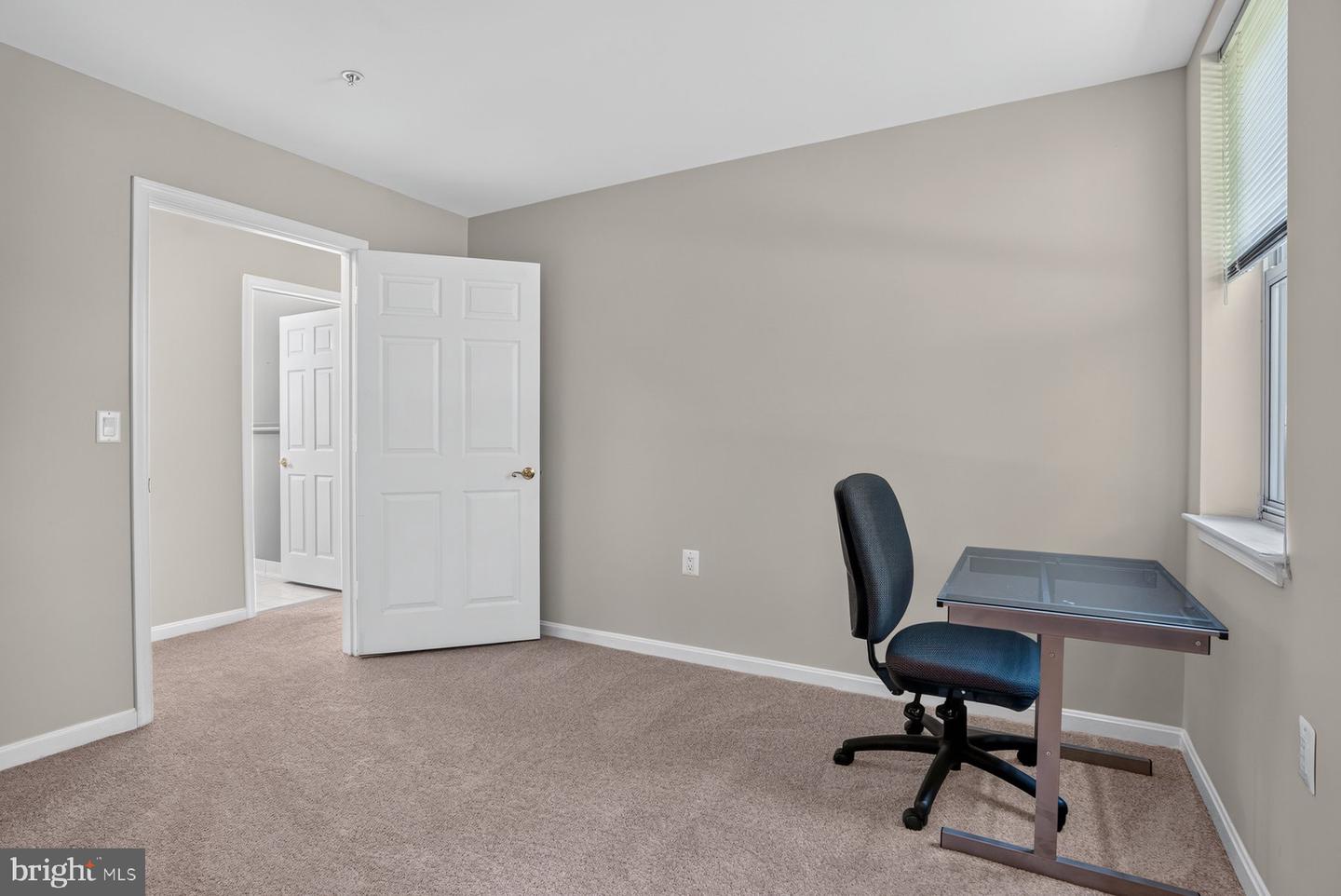 3905 Darleigh Rd #g Property Photo 22