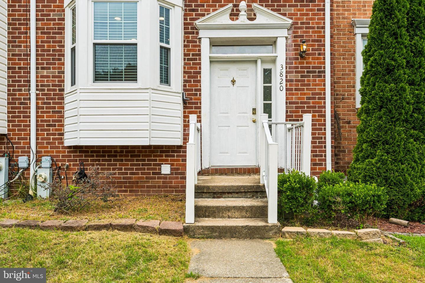 3820 Rolling Way Property Photo 2