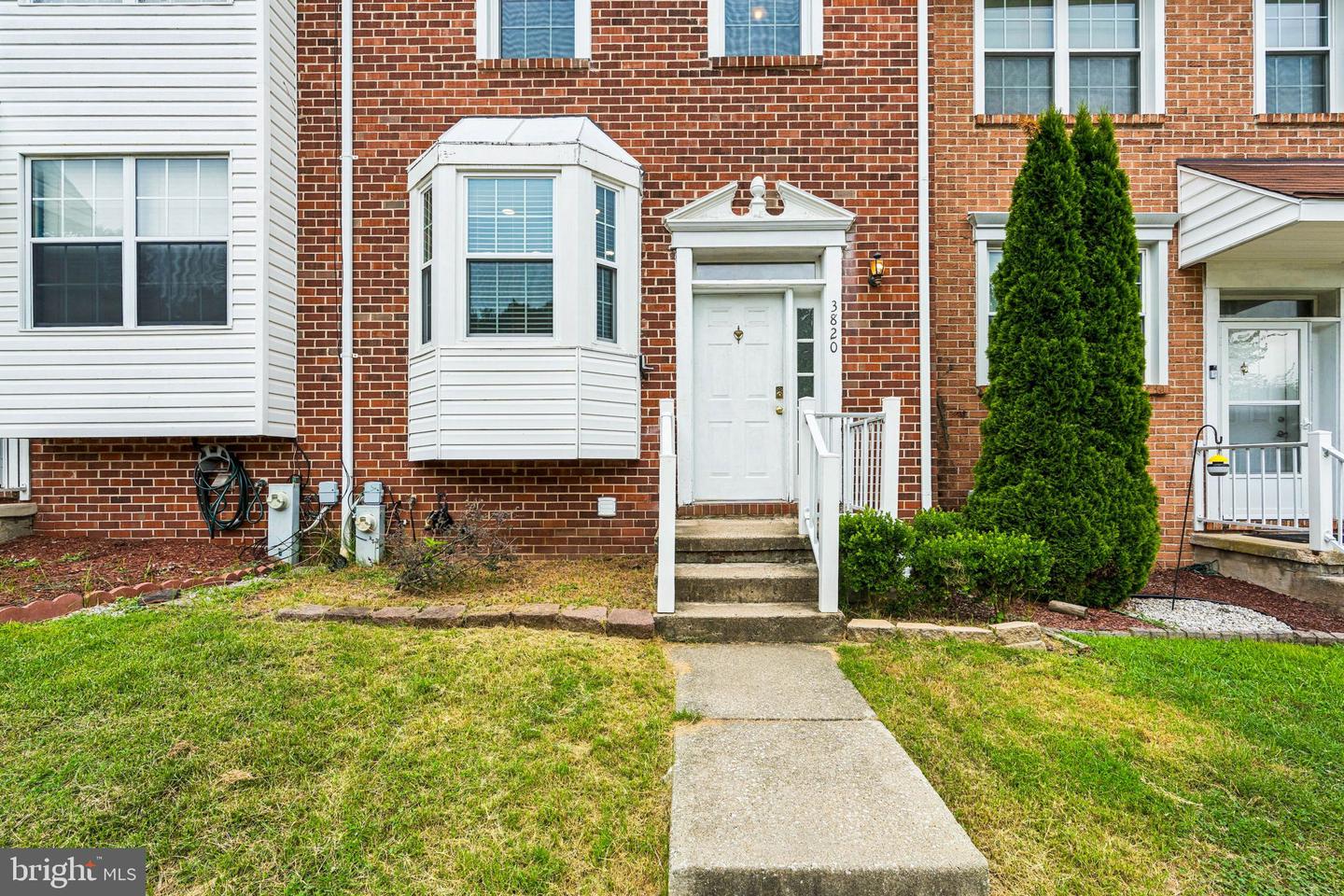3820 Rolling Way Property Photo 3