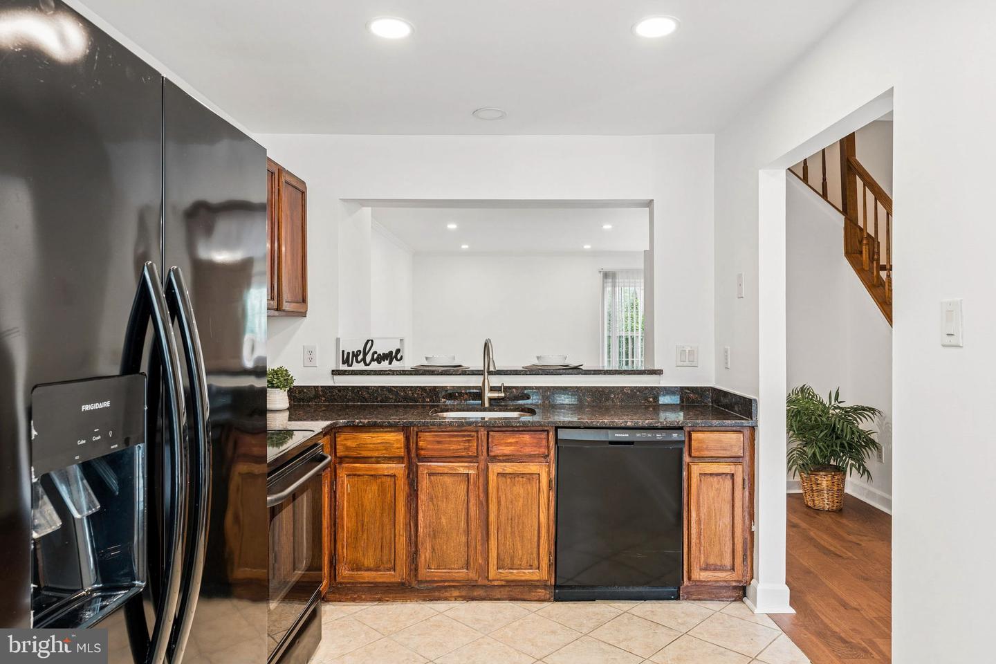 3820 Rolling Way Property Photo 8