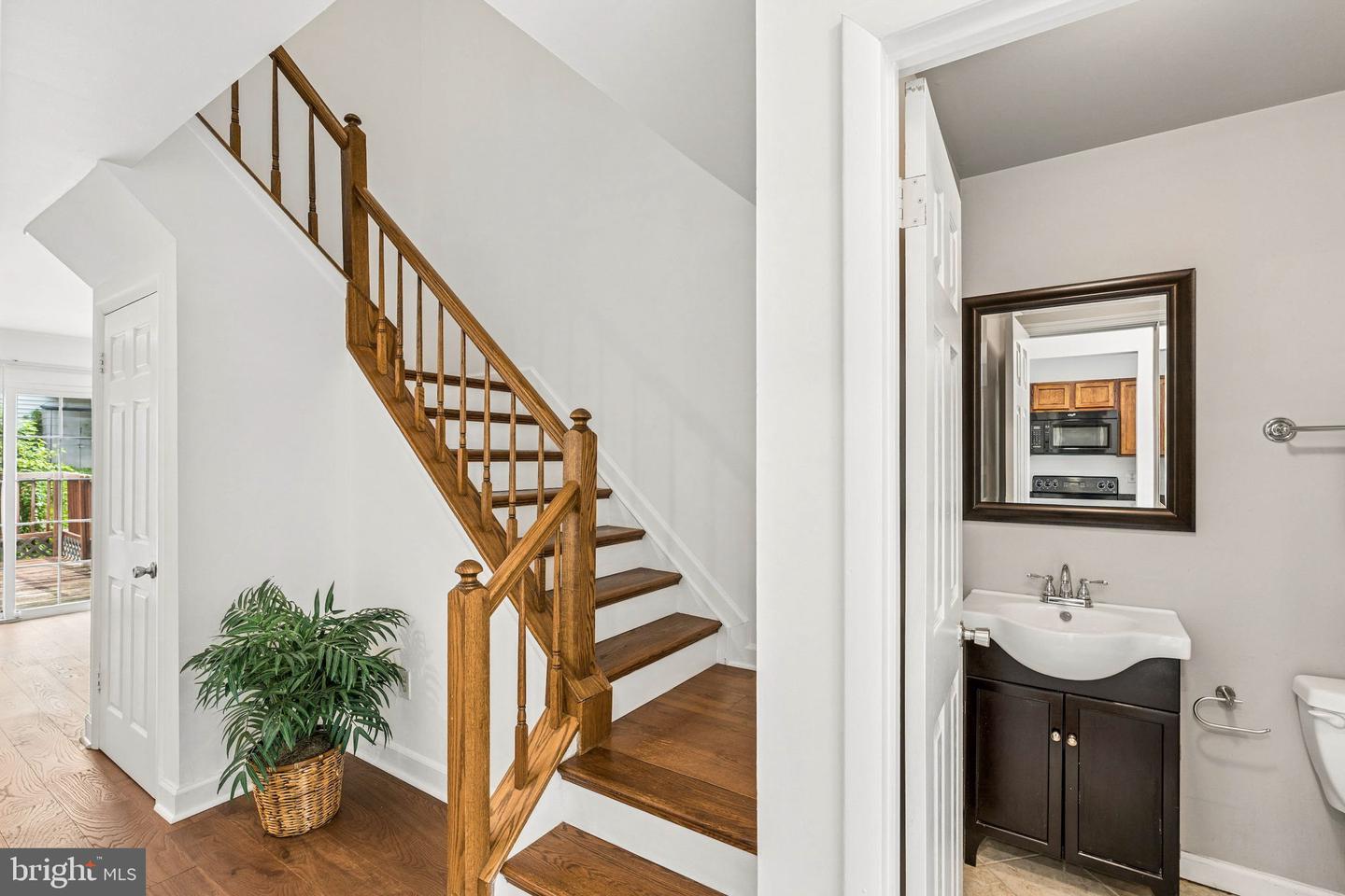 3820 Rolling Way Property Photo 12
