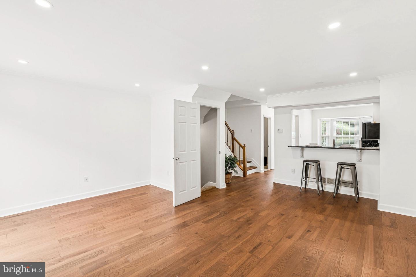 3820 Rolling Way Property Photo 13