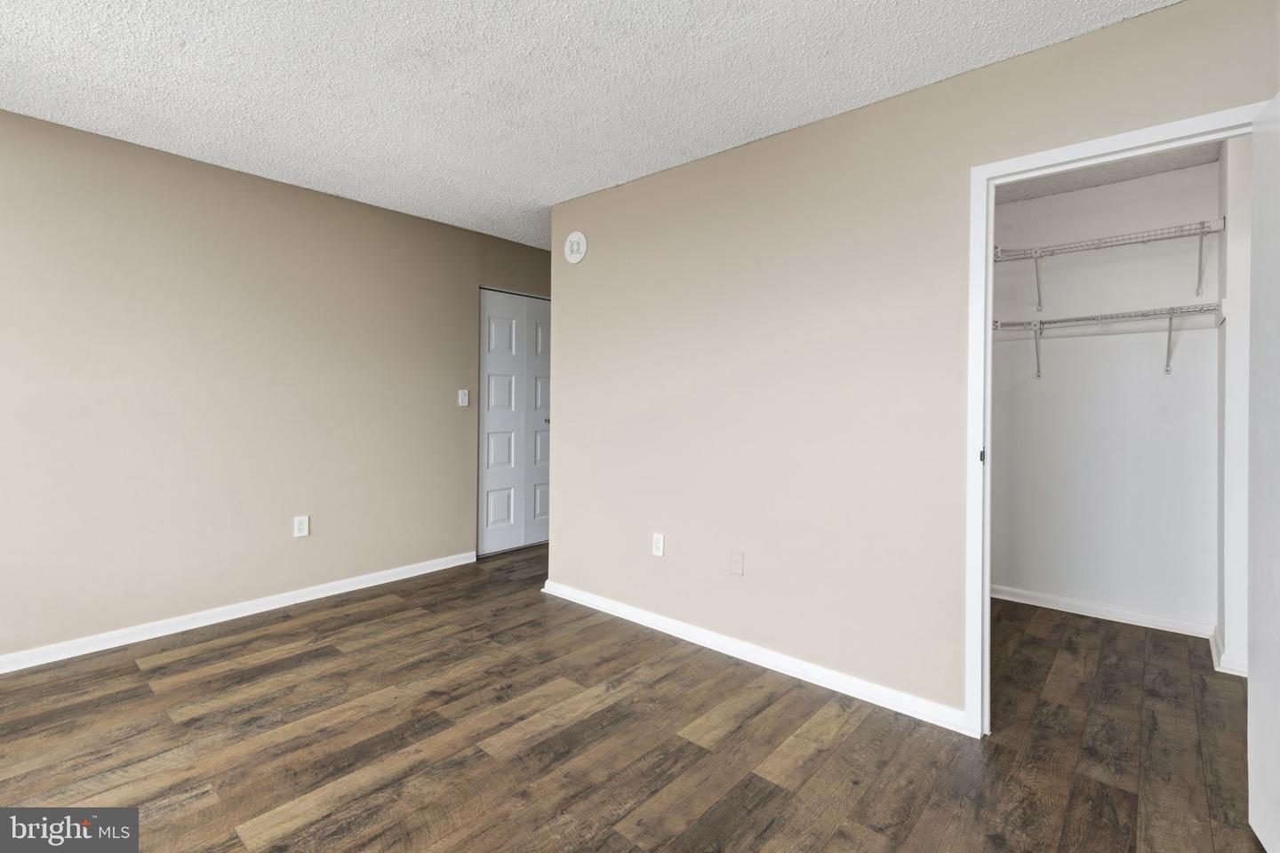 205 E Joppa Rd #2606 Property Photo 17