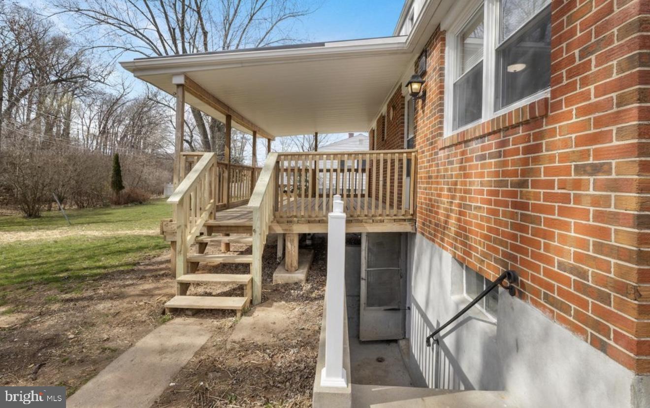 243 Highmeadow Rd Property Photo 4