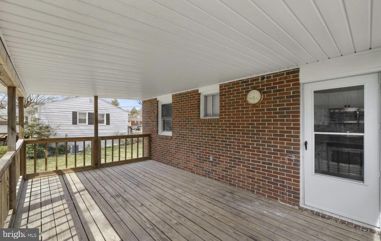 243 Highmeadow Rd Property Photo 6