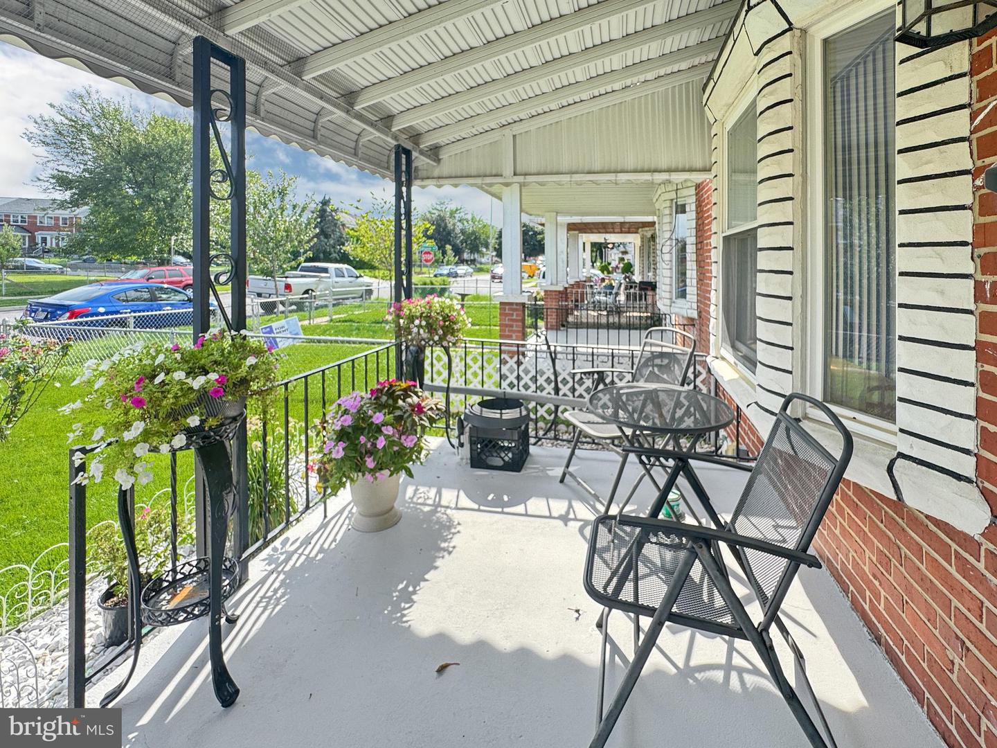 806 Arncliffe Rd Property Photo 2