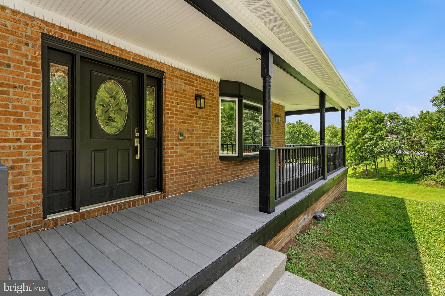 12424 Falls Rd Property Photo 4