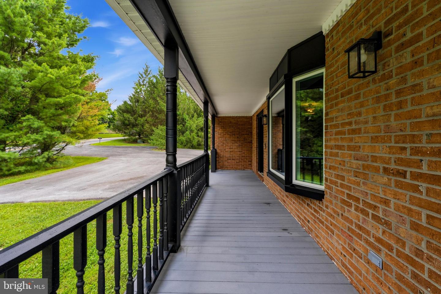 12424 Falls Rd Property Photo 5
