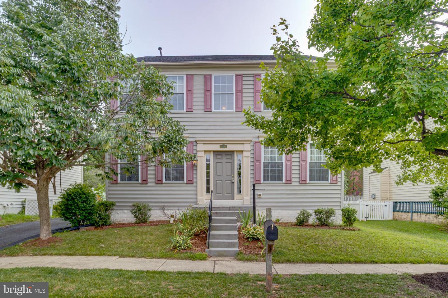221 SEAMASTER RD
