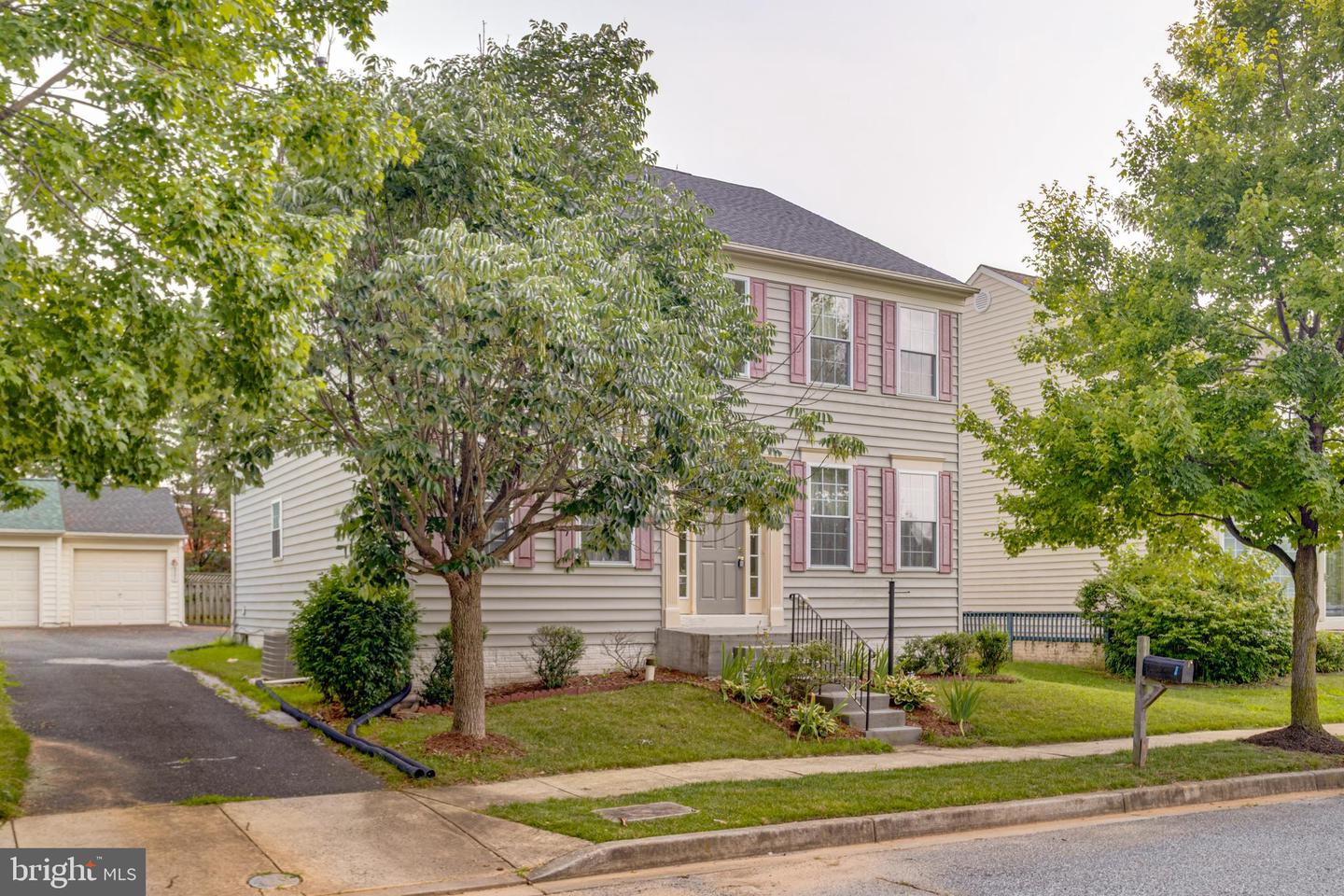 221 Seamaster Rd Property Photo 2