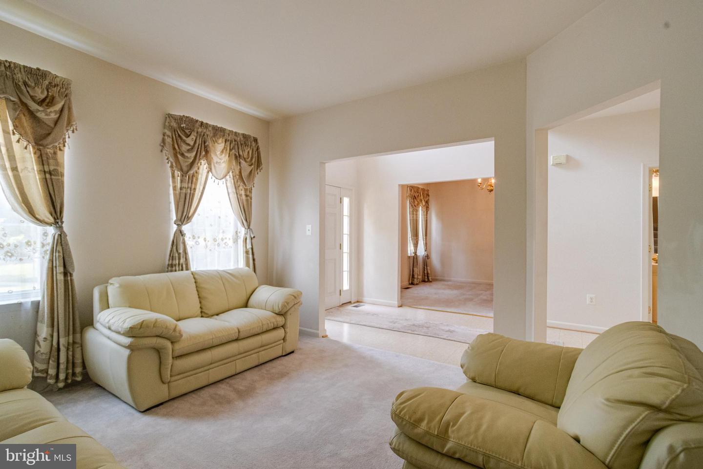 221 Seamaster Rd Property Photo 8