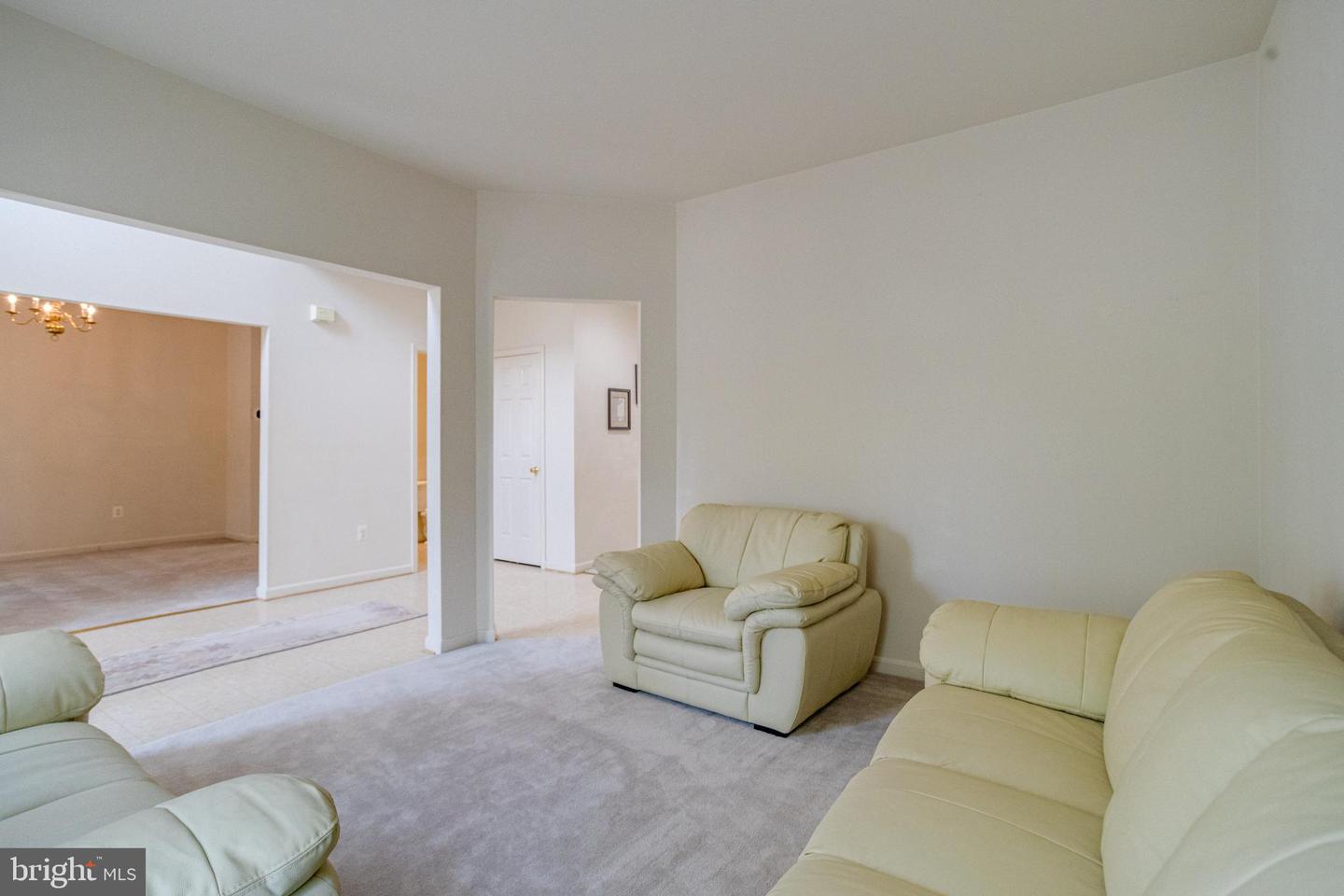 221 Seamaster Rd Property Photo 9