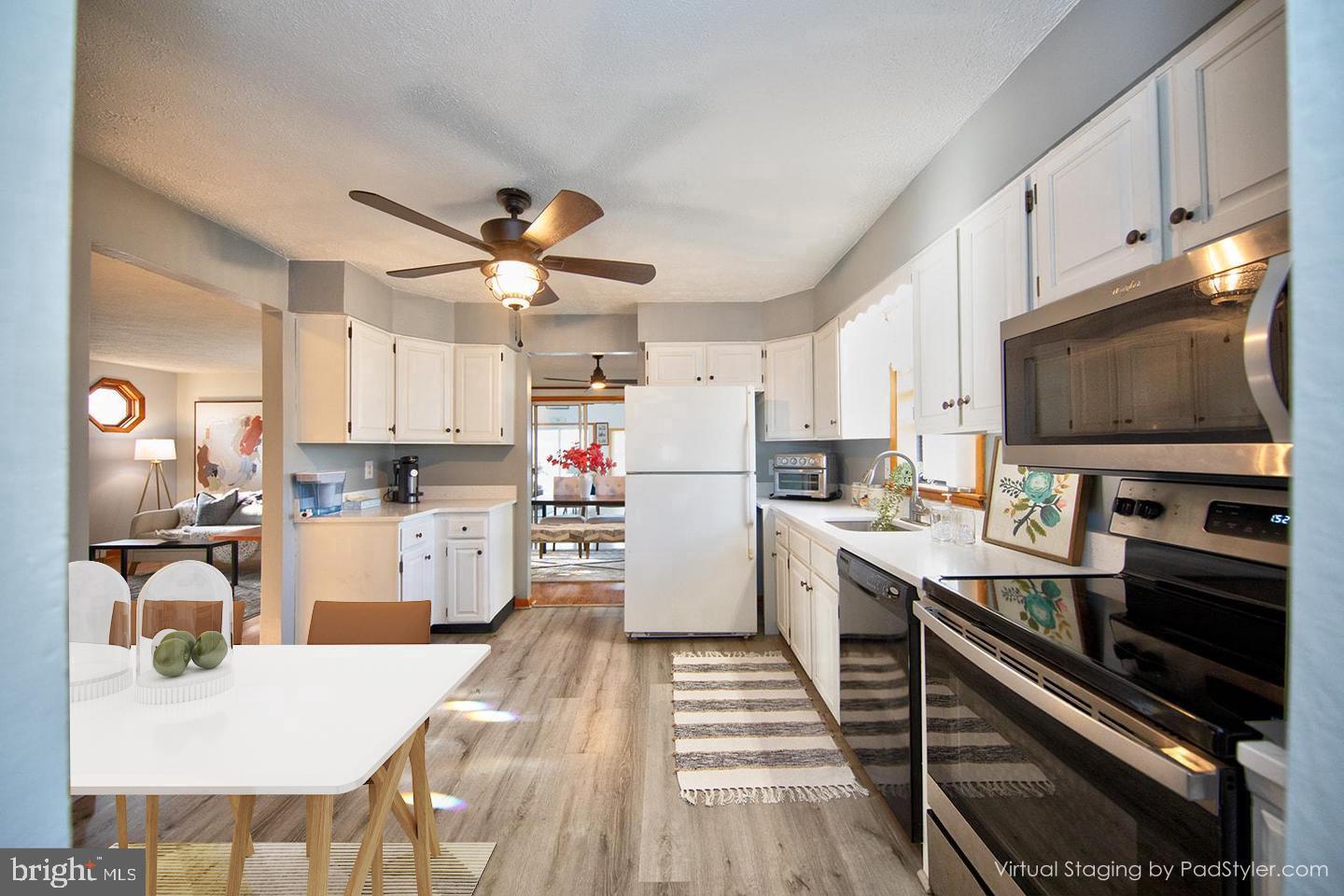 13202 Cherwin Property Photo 16