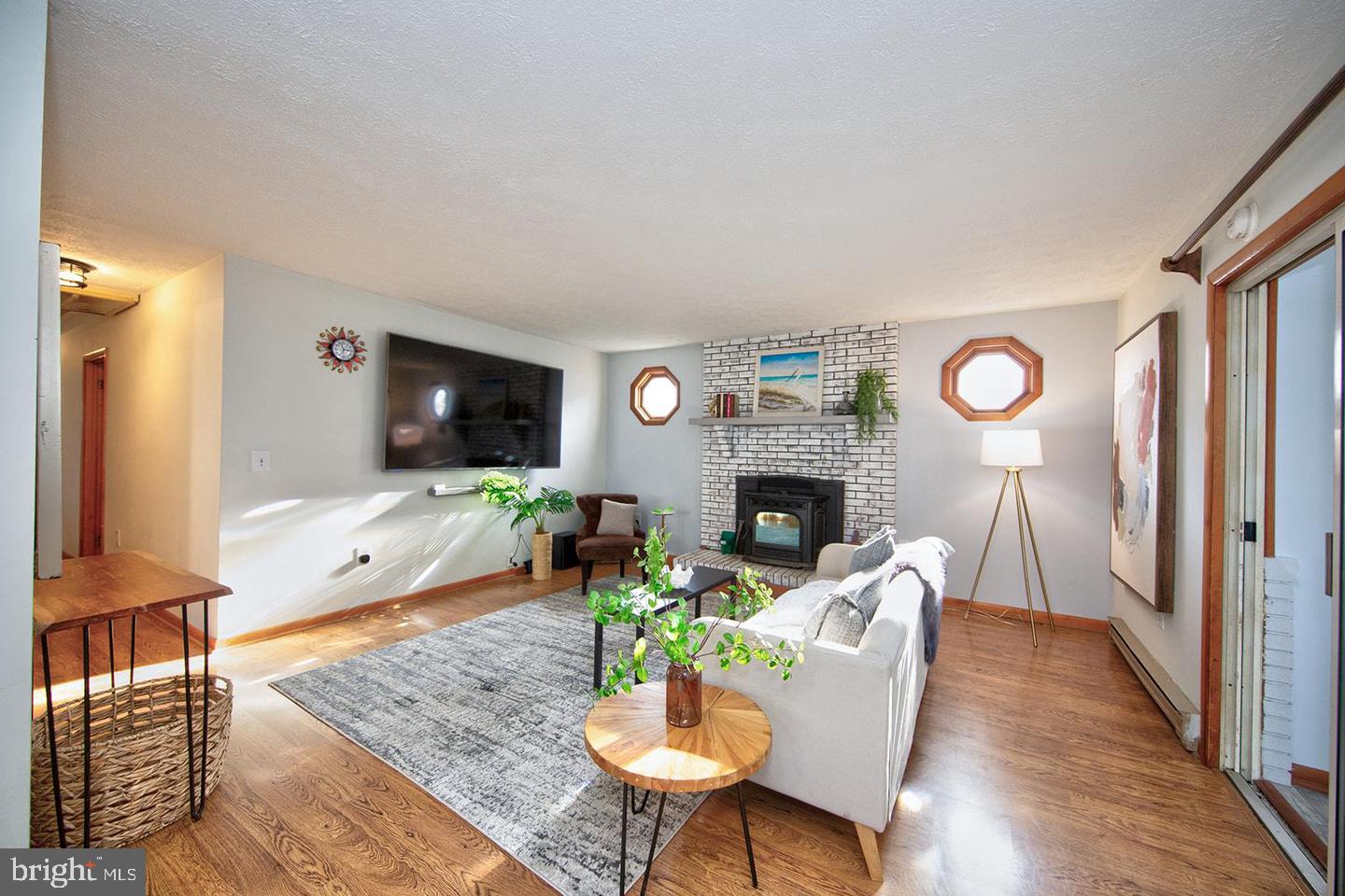 13202 Cherwin Property Photo 21