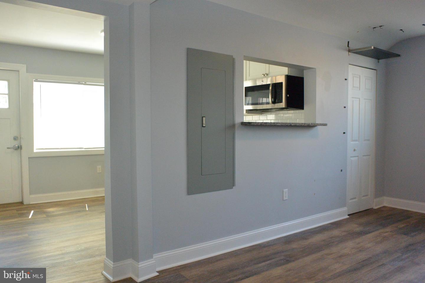 6807 York Rd #b Property Photo 5