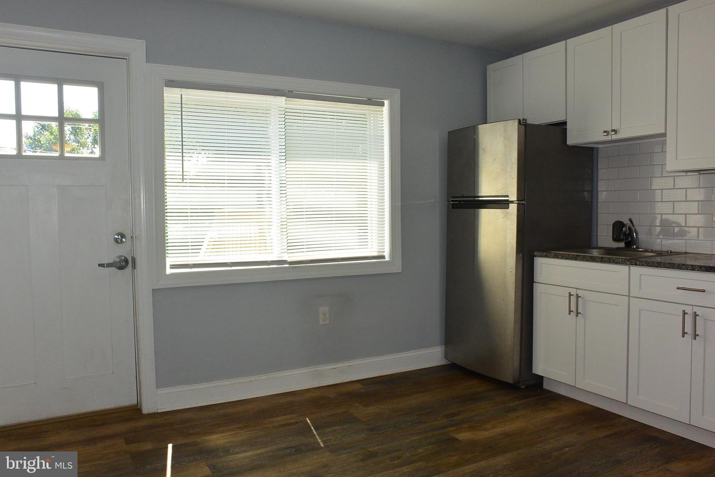 6807 York Rd #b Property Photo 7